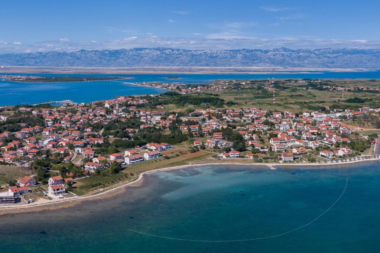 Beachfront Reiterer Villa V2 With Seaview 30 Meters From The Beach - Crowonder Luxury Rent Privlaka  Zewnętrze zdjęcie