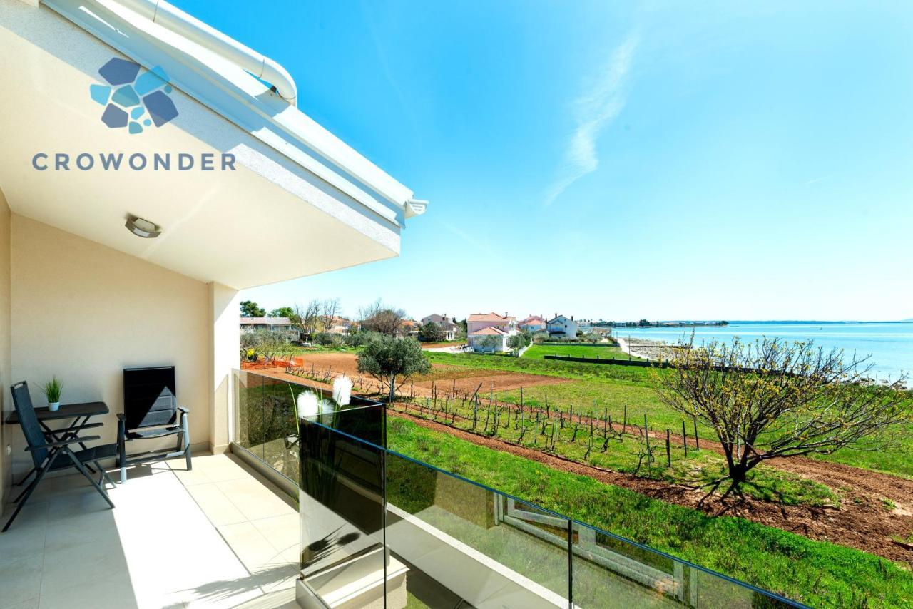 Beachfront Reiterer Villa V2 With Seaview 30 Meters From The Beach - Crowonder Luxury Rent Privlaka  Zewnętrze zdjęcie